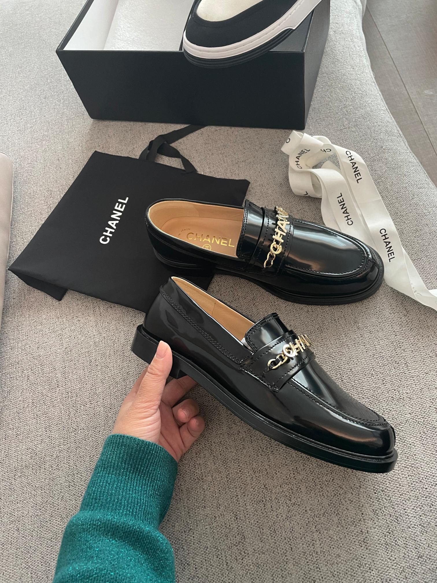 Women's high heels